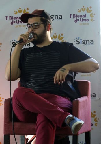 Gustavo Rosseb lança segundo volume de 