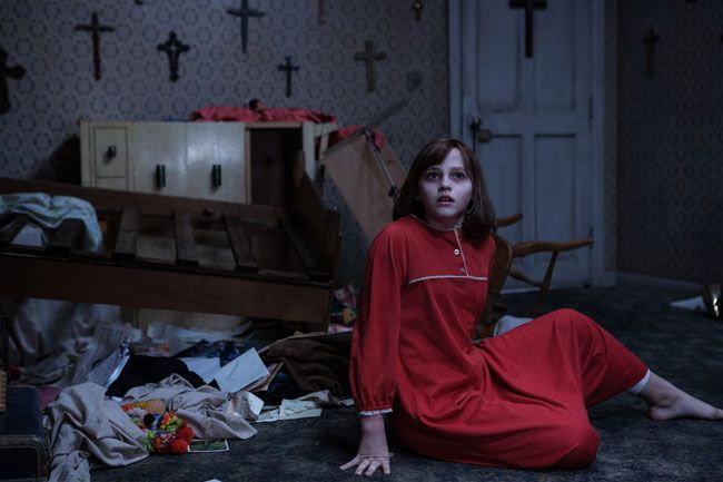 Os fantasmas do mal se divertem 2 Poltergeist vai fazer de tudo um pouco para atormentar a vida de uma jovem inglesa em 'Invocação do mal 2'