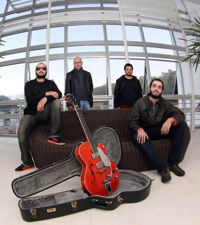 FERNANDO PRIAMO Primeiro álbum do La Macchina promove um encontro do rock e do blues com a black music, com 11 faixas cantadas em inglês