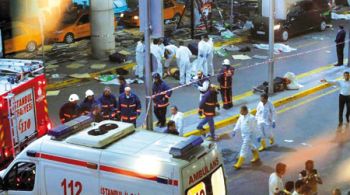 Terroristas se explodiram após confronto com a polícia local (reprodução Twitter)