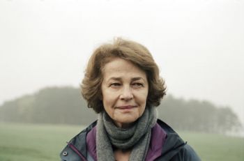  Britânica Charlotte Rampling interpreta esposa em crise após 45 anos de casada