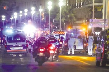 Feriado francês de comemoração se transformou em dia de horror e choca o mundo