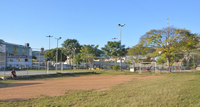 Rampa de skate no Vitorino ameaçada 2 Obras da rampa que teriam início esta semana em campo de futebol foram adiadas (Marcelo Ribeiro/14-07-16)