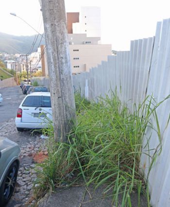 Problema ocorre na Rua Ataliba de Barros (Leonardo Costa/11-07-16)