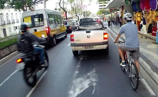 Repórter Eduardo Valente fez percurso de bicicleta na última terça-feira