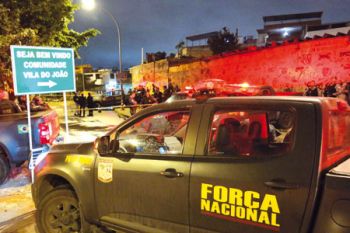 Agentes da Força Nacional foram feridos a tiros na Vila do João