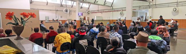 Bilhete único dobra movimento no Cinturb 2 Loja do Cinturb atende de segunda a sexta, entre 8h e 18h, e aos sábados até o meio-dia (Leonardo Costa/23-08-16)