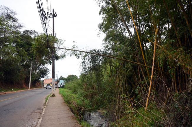 Moradores temem acidente com gerador (Olavo Prazeres/19-08-16)