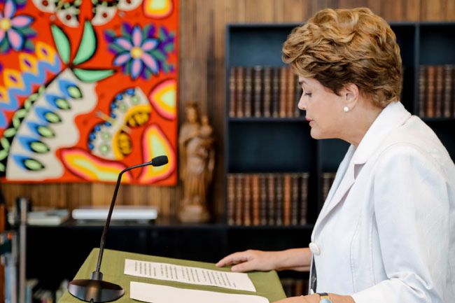 Presidente afastada disse não poder ser condenada pelo 