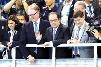 Presidente da França esteve ontem pela manhã no Maracanã