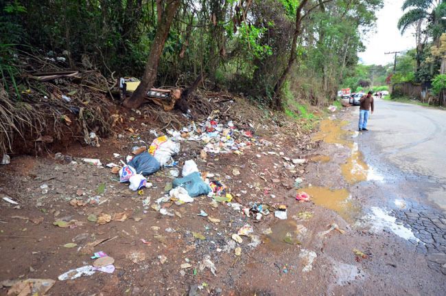 Problema ocorre na Rua José Lourenço, no Serra d'água (Olavo Prazeres/05-10-16)