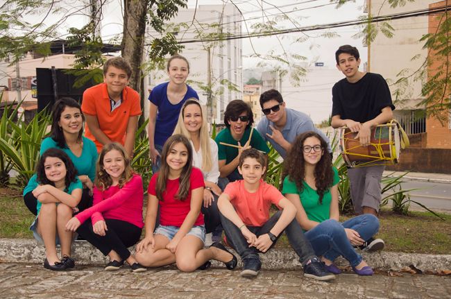 LAURA GIOVANNIN/DIVULGAÇÃO Time de cantores reúne alunos da Estação Palco, que fazem sua primeira apresentação com clássicos da Turma do Balão Mágico e do Trem da Alegria, além de autorais do grupo Lúdica Música