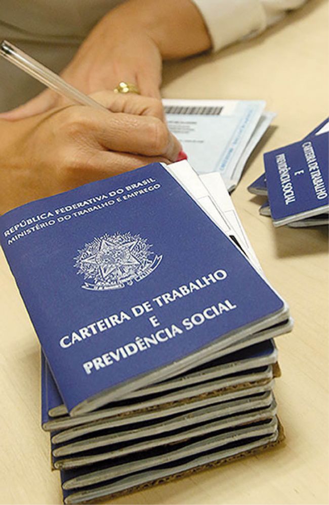 Reforma pode atingir 210 mil em JF 2 57 MIL trabalhadores da cidade serão submetidos a regras de transição FERNANDO PRIAMO