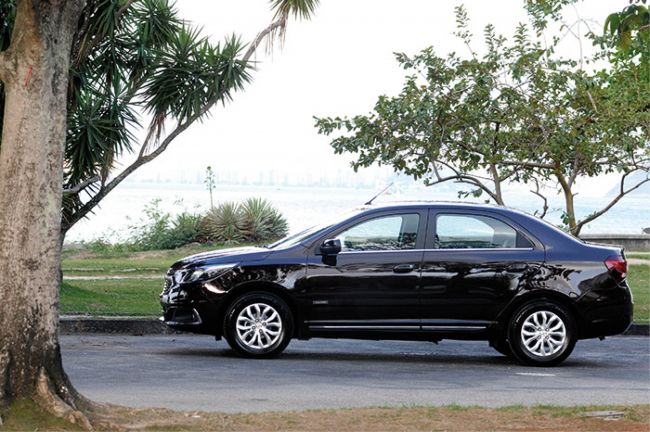 No topo da cadeia 5 Linha 2017 do Cobalt é renovada e ganha novo motor 1.8 mais econômico e flex para complementar face-lift da linha de 2015, que trouxe apenas mudanças estéticas (Fotos: Jorge Rodrigues Jorge/Carta Z Notícias)