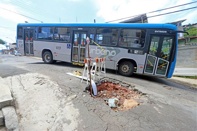 OBSTÁCULO TEM sido um problema para condutores. LEONARDO COSTA