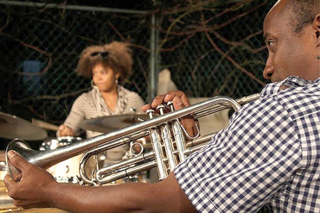 "Em Cuba, não se faz negócio, se faz música" 2 CUBA JAZZ reúne entrevistas com quase 50 pessoas DIVULGAÇÃO
