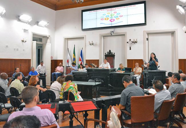 TRABALHADORES DA educação participaram da audiência na Câmara ontem MARCELO RIBEIRO