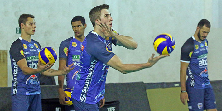 esp JF Vôlei Rapha foto Leonardo Costa2.jpgCAPA