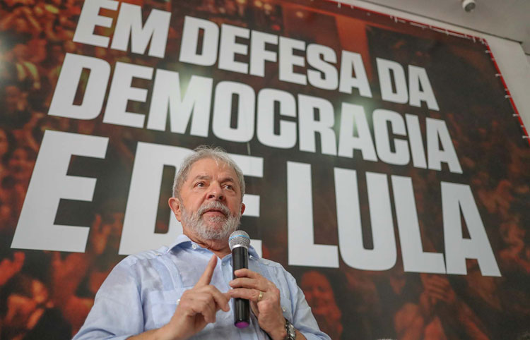 bra lula anuncia candidatura