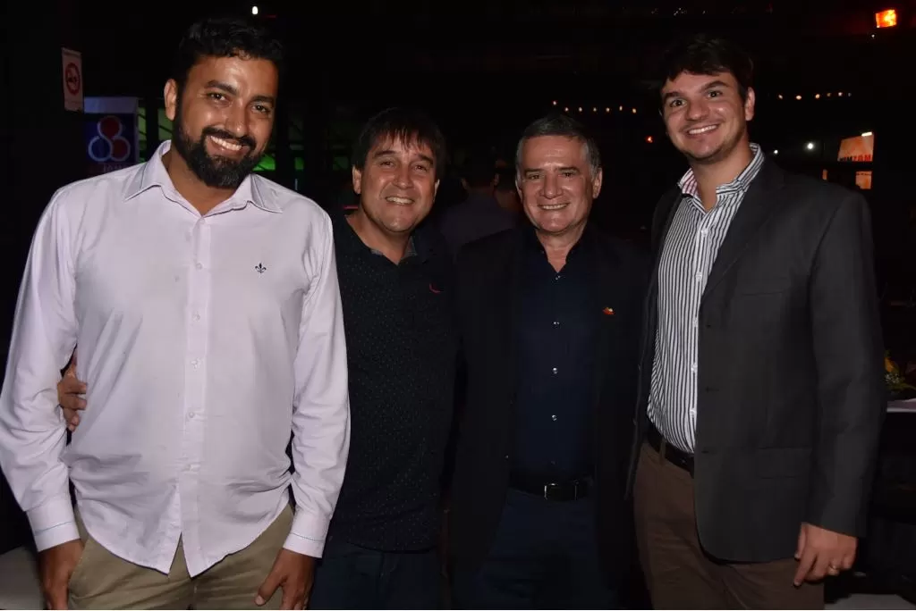 No Encontro de Negócios do Bahamas, Jovino Campos ladeado pelos executivos da Proforte Transporte de Valores, Ronaldo Pinto, Ricardo Bertelli e Israel de Freitas 