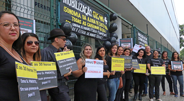 Protesto Saude dentro Leo