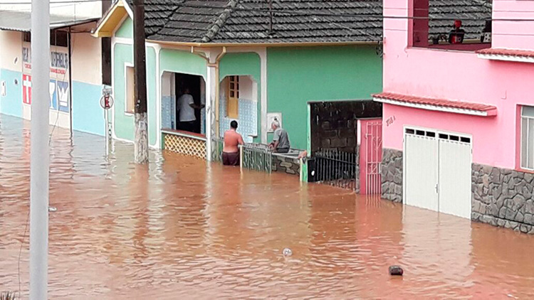 enchente em Ewbank da Câmara 3