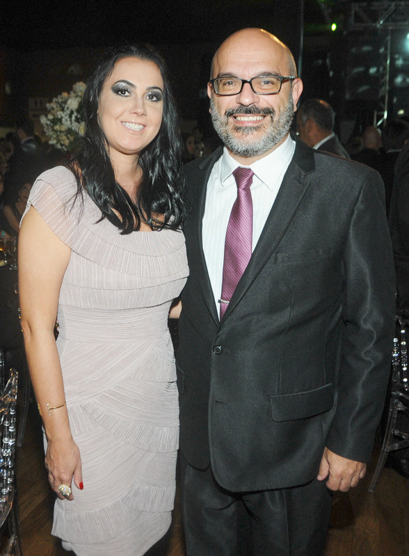 Marielli Chrispim e Wagner Daibert na elegante festa dos formandos em Direito pela UFJF, no Capitólio Foto: Andréa Ottoni