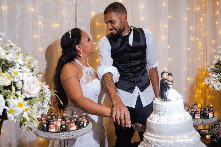 Voluntários realizam festa surpresa de casamento 1 04 Recepção 17