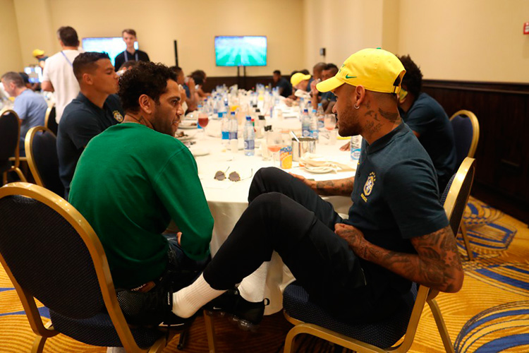 dani-alves-cbf-1