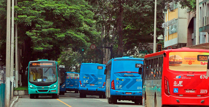 Transporte coletivo volta com 100% da frota nesta segunda em Juiz de Fora 1 onibus dentro