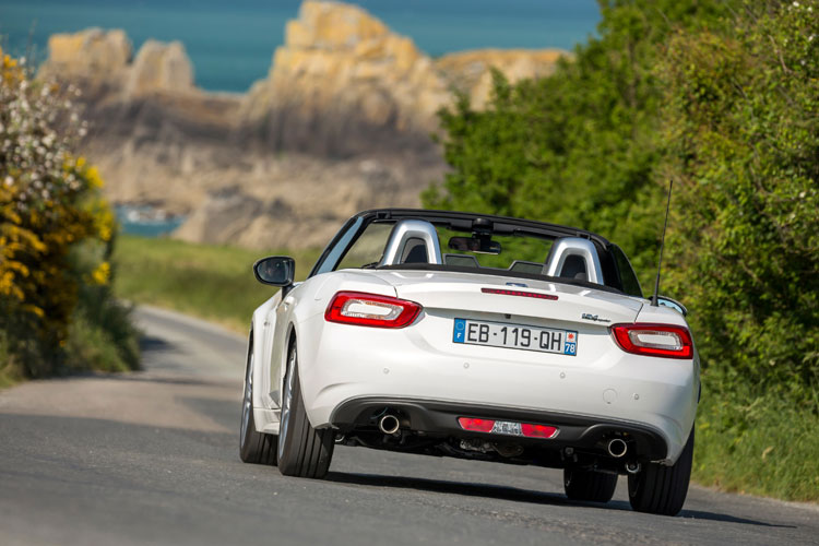 Fiat-Spider-teste-na-Itália