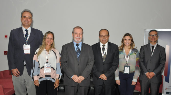 Pablo Galil e Ellen Lopes clicados em noite de festa 4 Os novos diretores do Instituto do Fígado, Juliano Machado de Oliveira, Kátia Bastos Barbosa, Francisco de Barros Mello Neto, Aécio Meirelles de Souza, Tarcela Campanha de Rocha Ribeiro e Fábio de Lima Pace Foto: Wólmer Monteiro