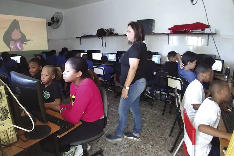 Escola Criar Jogos propõe alfabetização digital e desenvolvimento de games  para estudantes da rede pública - Mobile Time