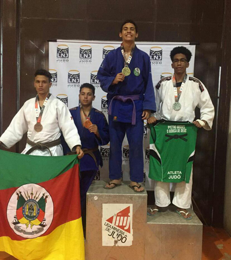 Cinco juiz-foranos ganham seis medalhas no judô 1 Esp Thiago Arquivo pessoal