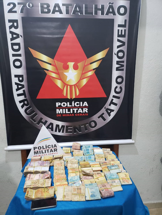 dinheiro encontrado por cão divulgação PM