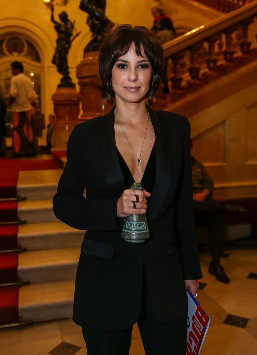 2073104-andreia-horta-foi-premiada-como-melhor-a-950x0-3