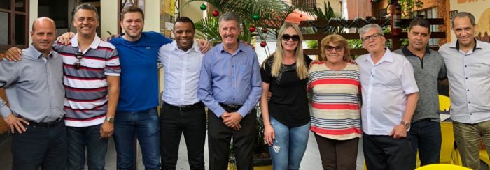 Fala Quem Sabe: Transformação tecnológica, um diferencial na engenharia consultiva 3 Sucessão na Câmara : Durante almoço na sexta-feira, um grupo de vereadores reafirmou seu apoio à candidatura de Luis Otávio (Pardal) à presidência da Câmara e descartou qualquer possibilidade de mudança ou desistência. Segundo Pardal (ladeado pelos vereadores Sargento Mello Casal, André Mariano, Charlles Evangelista, Júlio Obama Jr., Sheila Oliveira, Ana Rossignoli, José Mansueto Fiorilo, Cido Reis e Wanderson Castelar) “agora, todos estão focados na eleição da Mesa Diretora, no próximo dia 14”.