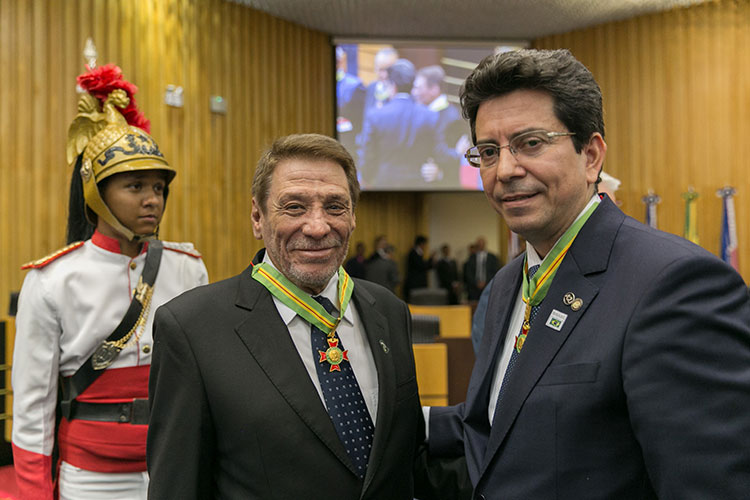 Santa Casa recebe homenagens no Rio e em Brasília 2 medalha brasiia post