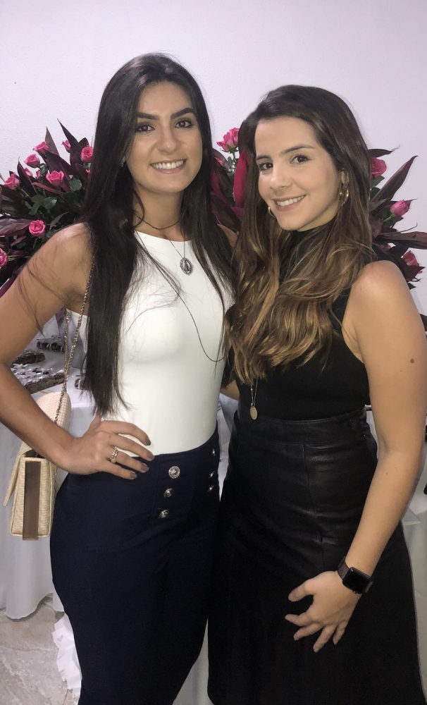 Isabella Fortuna e Taissa Resende realçando charme e beleza no Bom Pastor 