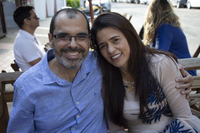 Paulo Ricardo Souza e Alexandra Machado clicados na noite da Avalon 3 Alexandre Gollner e Luciana Caldas em tarde informal no Cristo Boulevard