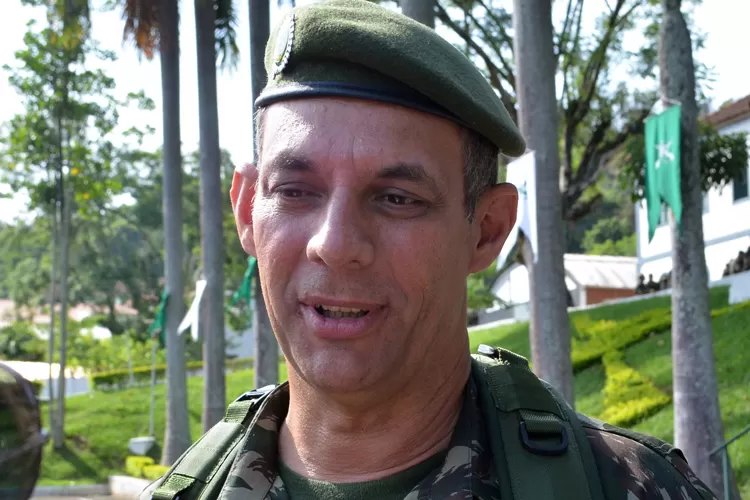 para capa gen Rêgo Barros 2 foto Olavo Prazeres