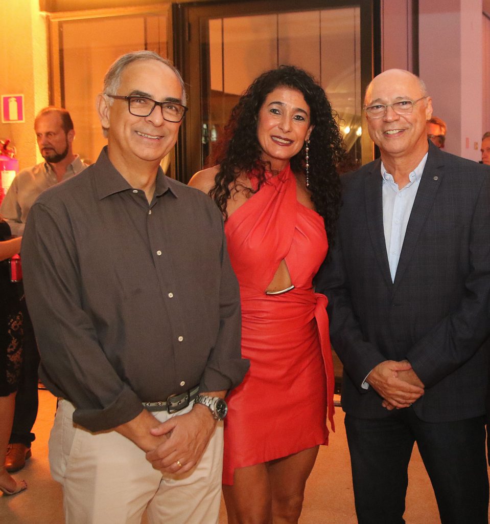 8 Antônio Almas Suzana Neves Hugo Borges e Cesar Romero