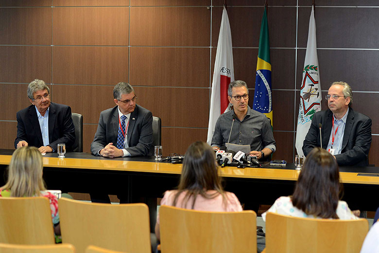 Zema quer cortes de 3,7 mil cargos e economia de R$ 1 bilhão 1 zema Gil Leonardi Imprensa MG