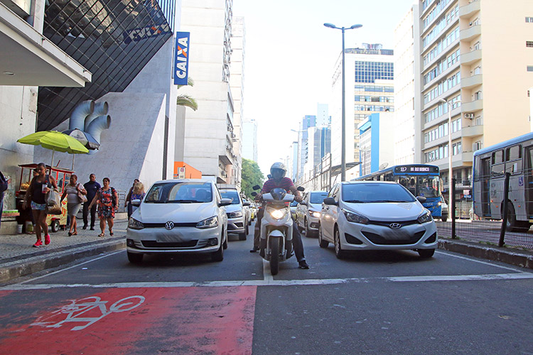 PJF Veta Projeto Que Cria Bolsões Para Motos E Bicicletas