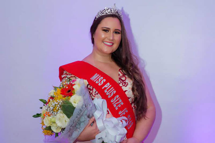Miss Júlia Porto Foto Studio Imperial 3.jpg destacada