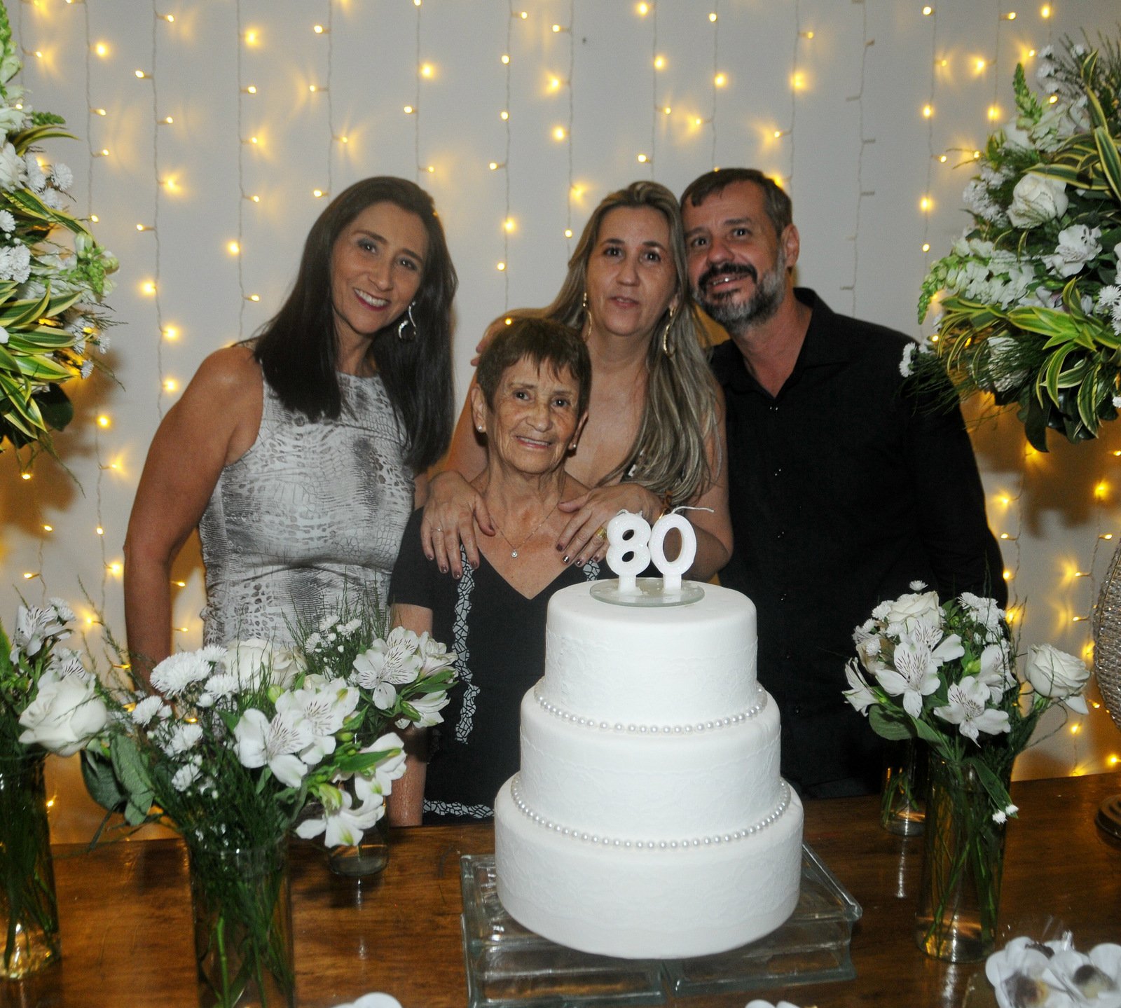 Nanci Pereira comemorou seus 80 anos cercada do carinho dos filhos Valéria, Sandra e Fábio, na Casa Fest 1 Nanci Pereira comemorou seus 80 anos cercada do carinho dos filhos Valéria, Sandra e Fábio, na Casa Fest Foto: Andréa Ottoni