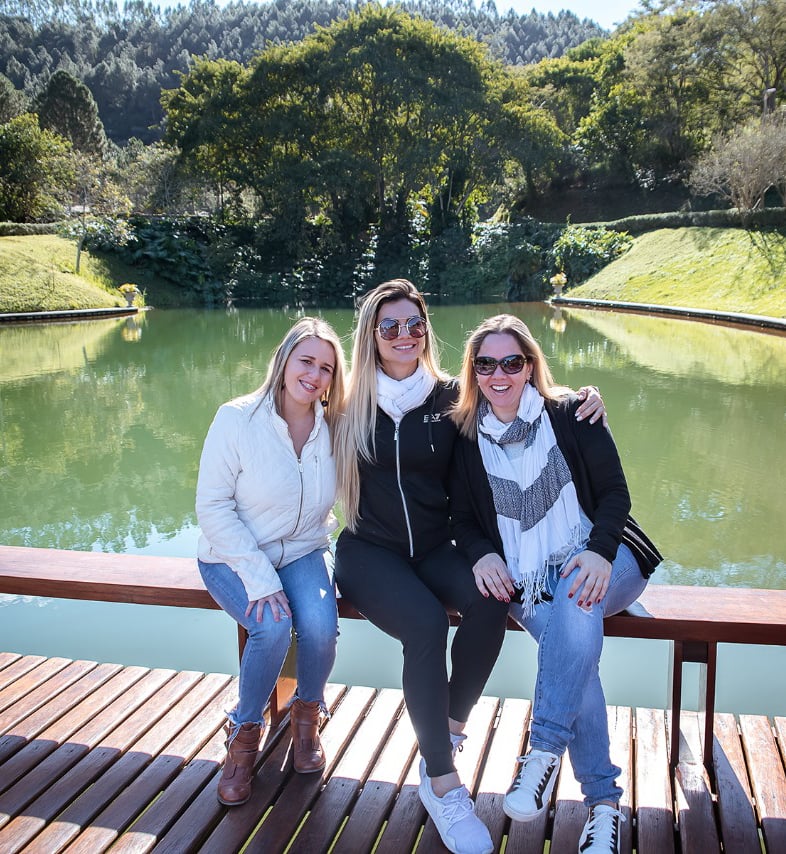 Gisela Badaró recebe no Haras Morena Kelly Key e Danielle Badaró 150719 enviada pelo Jorge Júnior