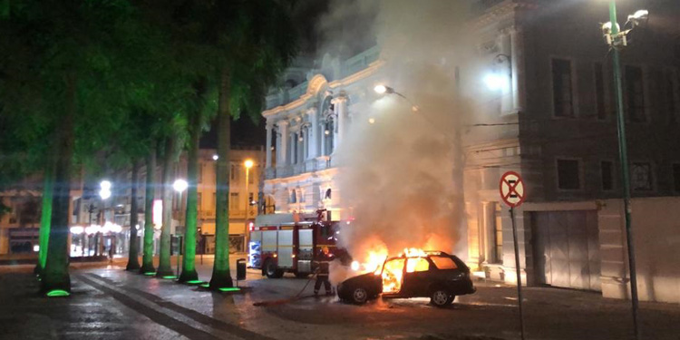 para capa carro 2 sérgio bara