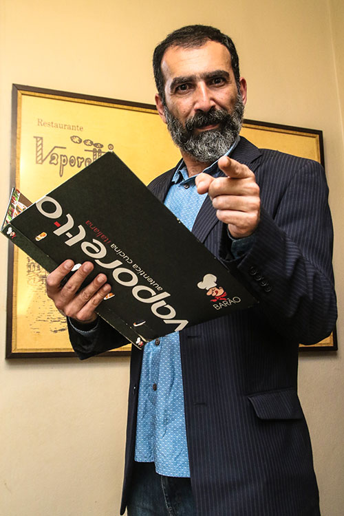 Vaporetto recebe com guru para celebrar o Dia da Pizza 2 samir em pé ed