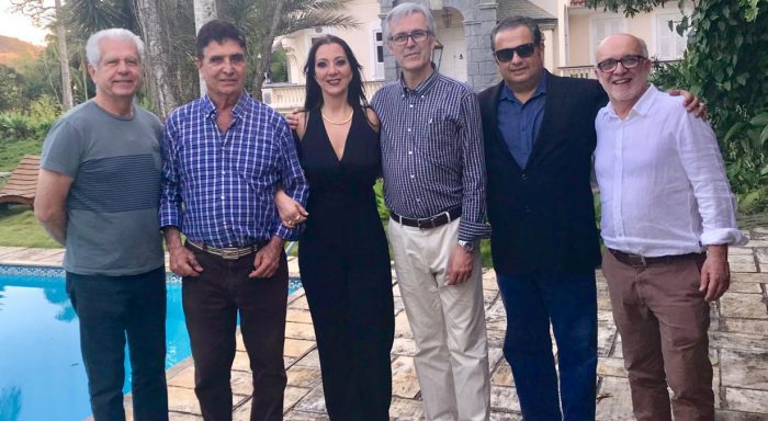 Manoel Teixeira Lopes, o anfitrião José Custódio Nunes, Alice Amaral e Álvaro de Souza, Luiz Antônio Naresi e Sady Ribeiro 1 Manoel Teixeira Lopes, o anfitrião José Custódio Nunes, Alice Amaral e Álvaro de Souza, Luiz Antônio Naresi e Sady Ribeiro no almoço dominical em Matias Barbosa